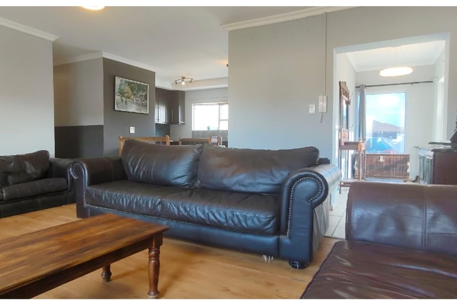 To Let 3 Bedroom Property for Rent in Pacaltsdorp Western Cape